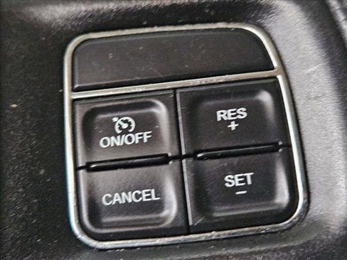 Used 2018 RAM 1500 4x4 Crew Cab w/ Protection Group image 14