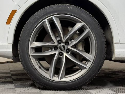 Used 2018 Audi Q7 3.0T Prestige w/ Prestige Package image 12