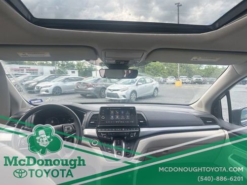 Used 2025 Honda Odyssey EX-L image 3