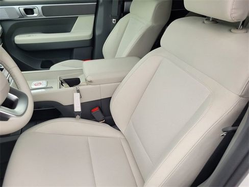 New 2026 Hyundai Santa Fe SE image 12