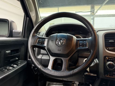 Used 2016 RAM 1500 ST w/ SXT Appearance Group image 13