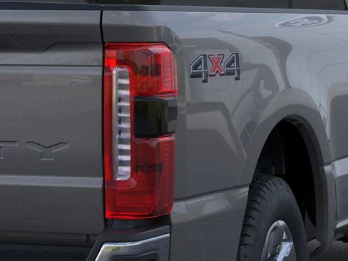 New 2026 Ford F350 Lariat w/ Chrome Package AWD/4WD image 21