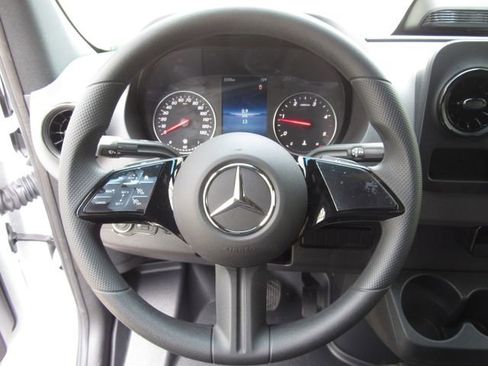 Certified 2025 Mercedes-Benz Sprinter 2500 image 26