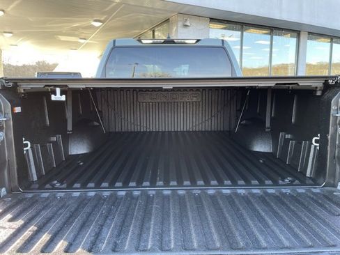 Used 2025 Toyota Tundra Limited image 28