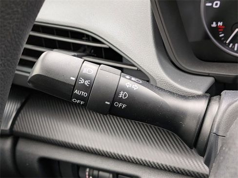 Certified 2025 Subaru Crosstrek 2.0i Premium w/ Convenience Package #2 image 17