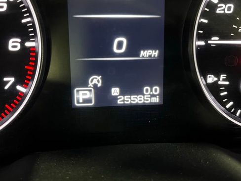 Used 2024 Subaru Outback Premium AWD/4WD image 9