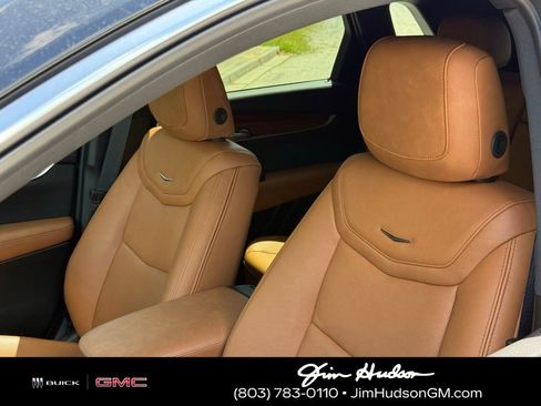Certified 2025 Cadillac XT5 Premium Luxury image 17
