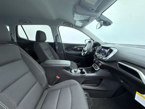 Used 2023 GMC Terrain SLE w/ Driver Convenience Package image 14