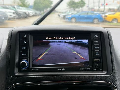 Used 2018 Dodge Grand Caravan GT FWD image 36