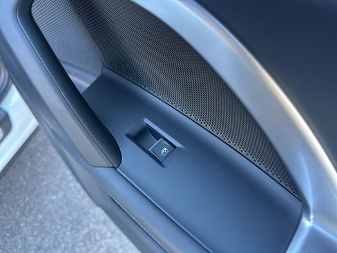 Used 2025 Audi Q5 Premium Plus w/ Premium Plus image 18