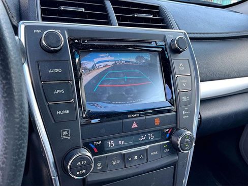 Used 2017 Toyota Camry XSE image 18