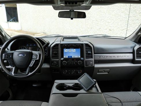 Used 2019 Ford F250 XL w/ STX Appearance Package AWD/4WD image 14