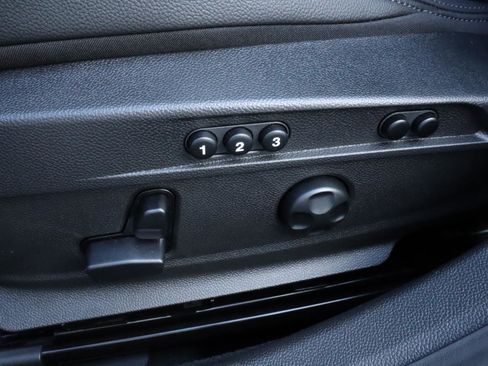 New 2025 Alfa Romeo Giulia w/ Veloce Package Rwd image 19