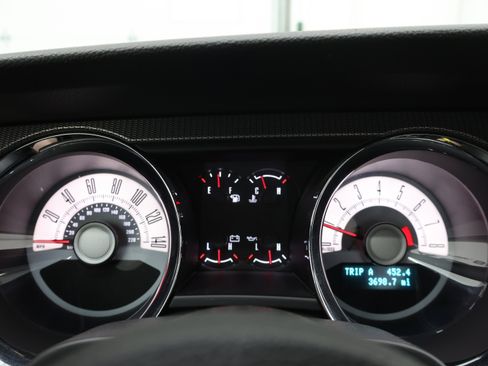 Used 2010 Ford Mustang GT Premium RWD image 10