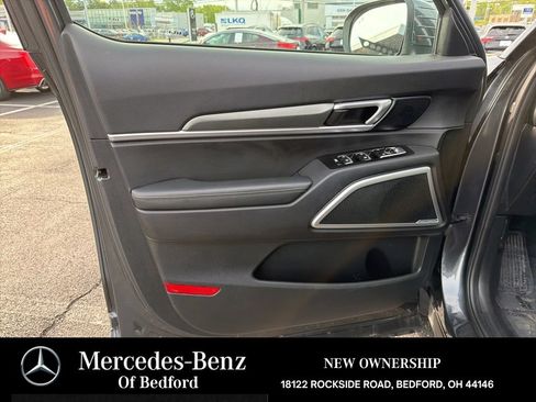 Used 2022 Kia Telluride S FWD image 8