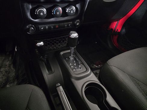 Used 2016 Jeep Wrangler Unlimited Black Bear image 28