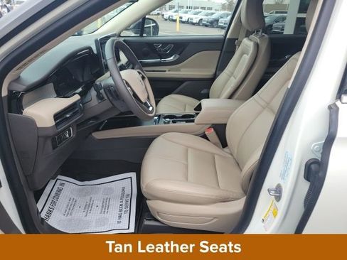 Certified 2024 Lincoln Corsair AWD image 4