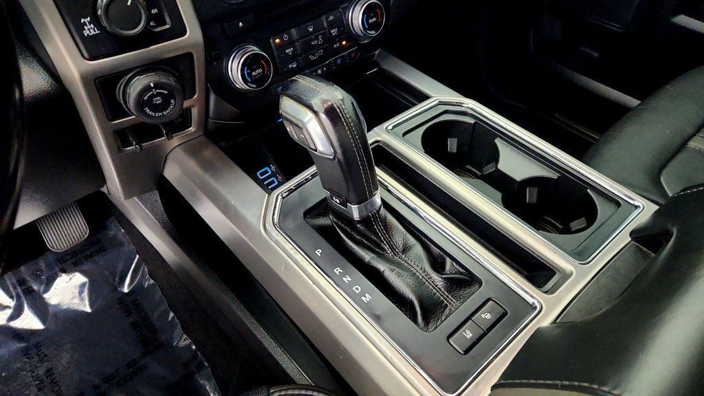 Used 2017 Ford F150 Platinum w/ Equipment Group 701A Luxury AWD/4WD image 15