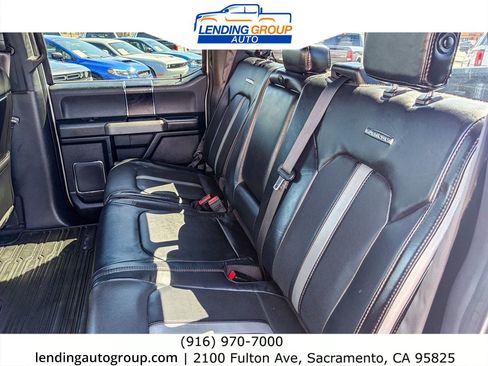 Used 2018 Ford F150 Platinum w/ Equipment Group 701A Luxury AWD/4WD image 17