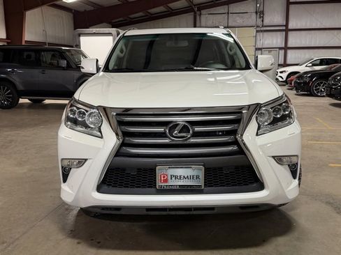 Used 2019 Lexus GX 460 Premium image 2