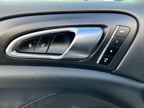 Used 2013 Porsche Cayenne AWD/4WD image 51