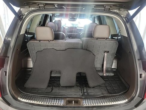 Used 2022 Kia Telluride SX w/ Towing Package FWD image 12