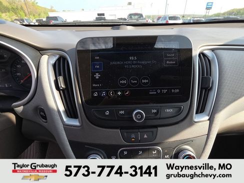 Used 2025 Chevrolet Malibu LT FWD image 10