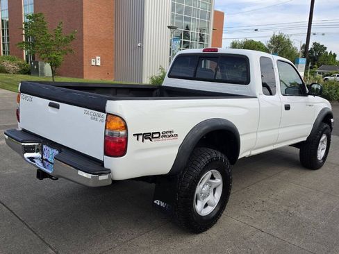 Used 2004 Toyota Tacoma 4x4 Xtracab V6 image 5
