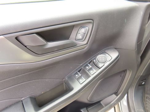 Used 2023 Ford Escape Active w/ Tech Pack #1 AWD/4WD image 12