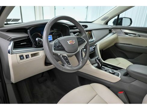 Certified 2021 Cadillac XT5 Premium Luxury image 9