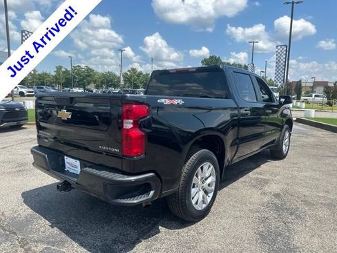 Used 2024 Chevrolet Silverado 1500 Custom AWD/4WD image 3