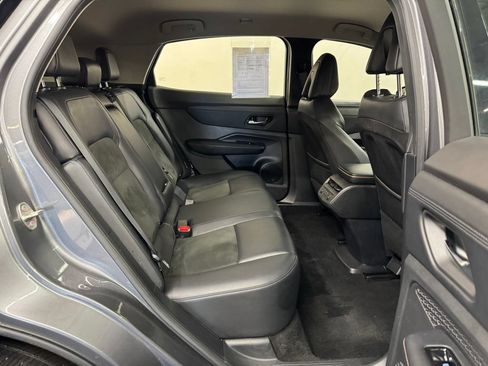 Used 2023 Nissan Ariya FWD image 28