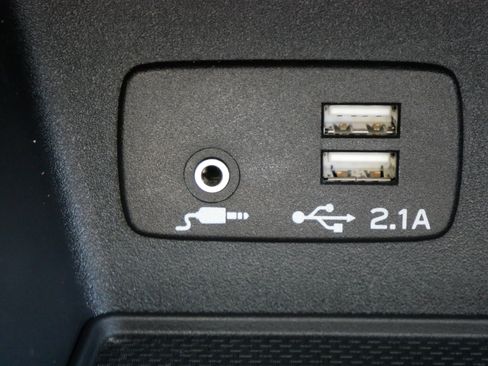 Certified 2023 Subaru Forester Premium image 29