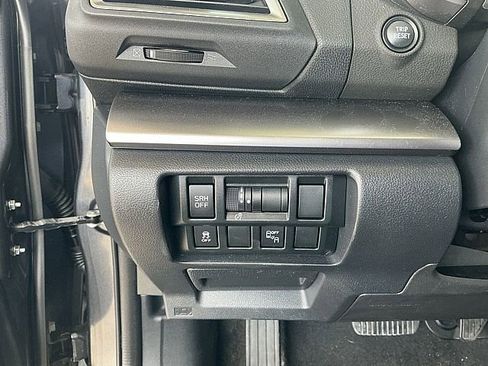 Used 2015 Toyota RAV4 LE FWD image 44