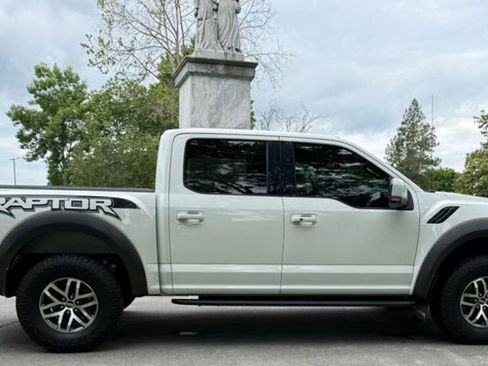 Used 2018 Ford F150 Raptor w/ Equipment Group 802A Luxury AWD/4WD image 6