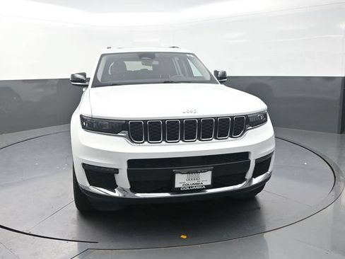 Used 2023 Jeep Grand Cherokee L Limited w/ Trailer Tow Group (B) AWD/4WD image 5
