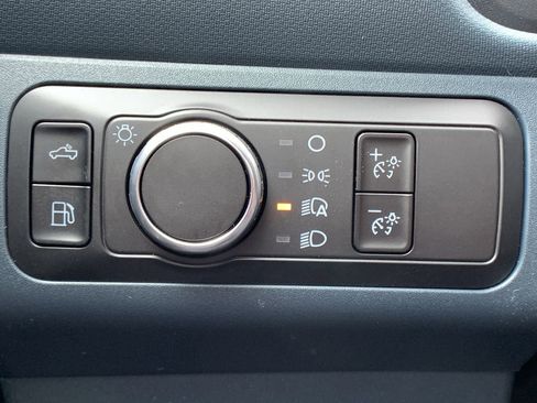 New 2025 Ford Maverick XL image 33