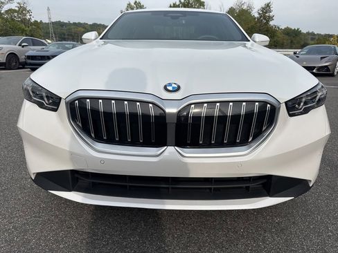 Used 2025 BMW 540i xDrive image 4