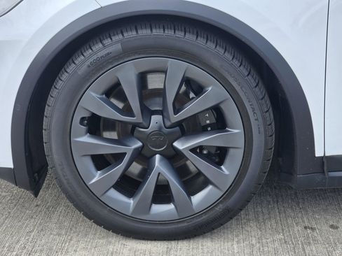 Used 2023 Tesla Model X AWD/4WD image 12