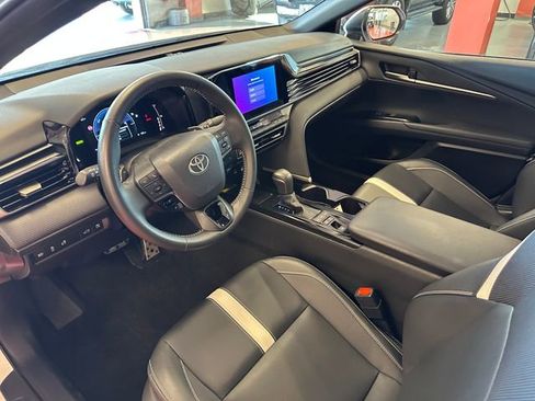 Certified 2025 Toyota Camry SE AWD/4WD image 11