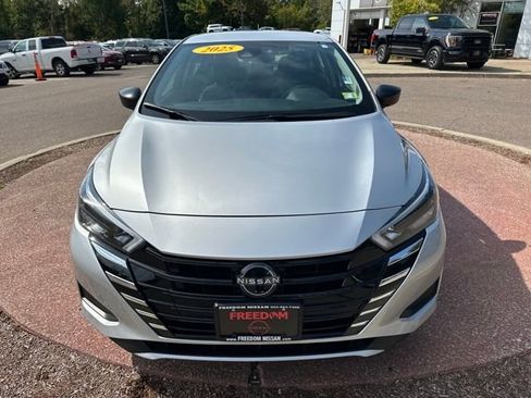 Used 2025 Nissan Versa S w/ Trunk Package image 8