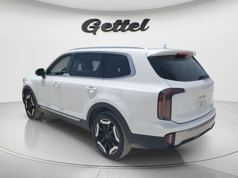 Used 2025 Kia Telluride EX w/ EX Captain's Chair Package AWD/4WD image 7