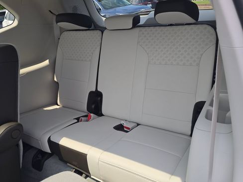 Used 2024 GMC Acadia Denali w/ Super Cruise Package FWD image 12