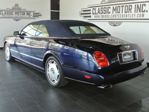 Used 2009 Bentley Azure RWD image 7