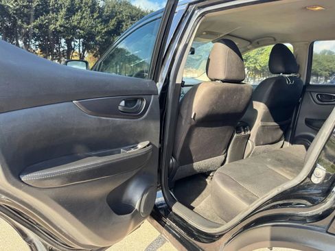 Used 2019 Nissan Rogue Sport S FWD image 27