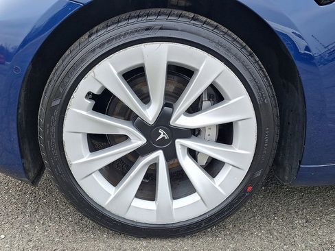 Used 2022 Tesla Model 3 image 11
