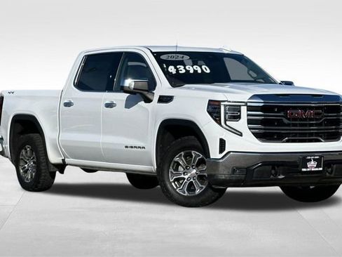 Used 2024 GMC Sierra 1500 SLT AWD/4WD image 2