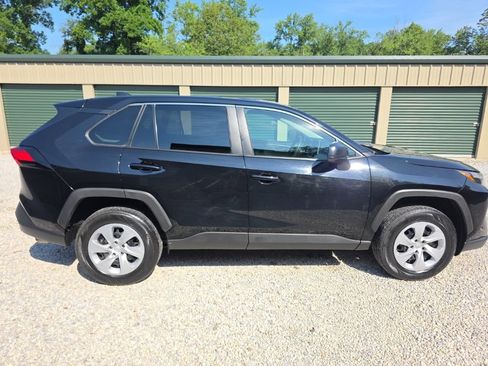 Certified 2025 Toyota RAV4 LE AWD/4WD image 7