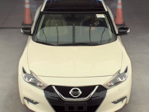 Used 2018 Nissan Maxima Platinum FWD image 3