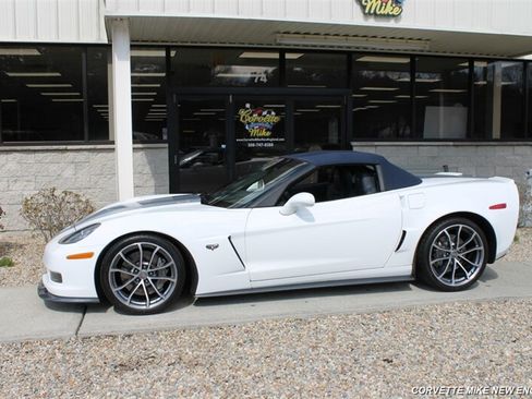 Used 2013 Chevrolet Corvette 427 w/ 1SC Preferred Equipment Group RWD image 1
